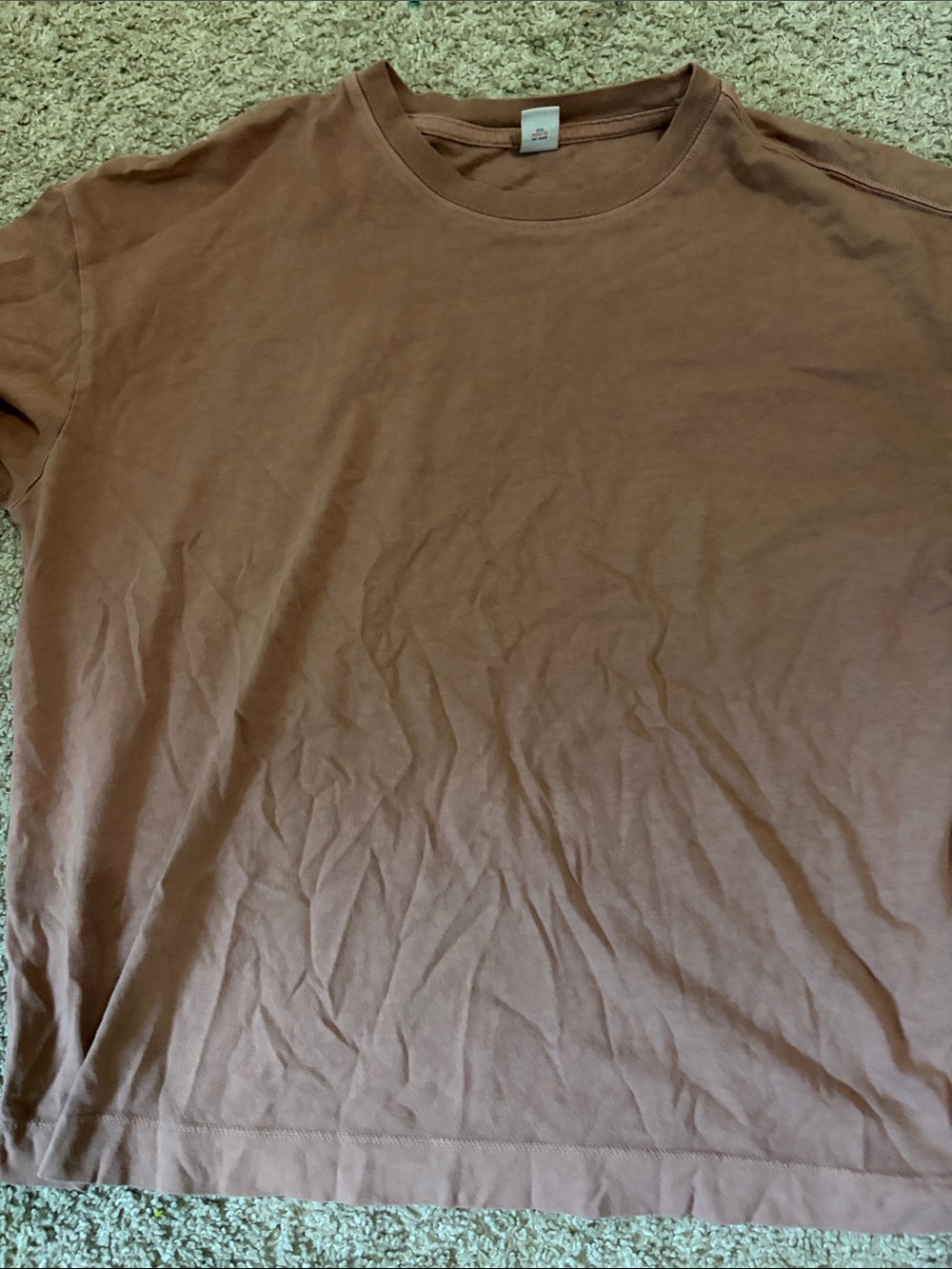 Old Navy Women's Short Sleeve Tee in Brown